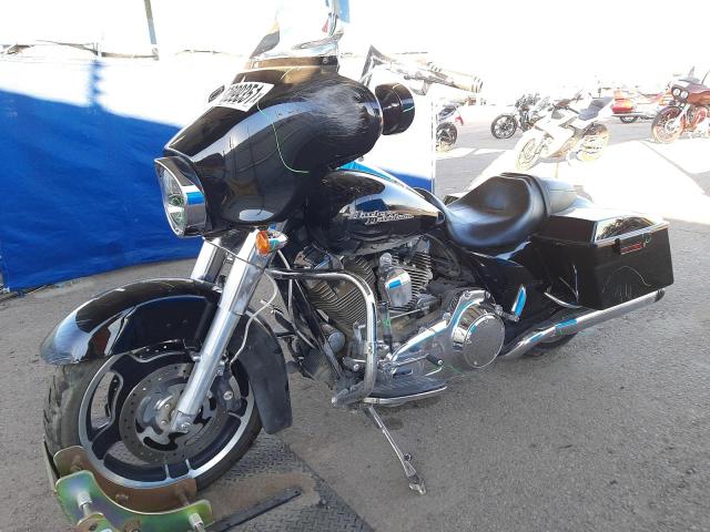 2011 HARLEY-DAVIDSON FLHX 1HD1KB413BB673674