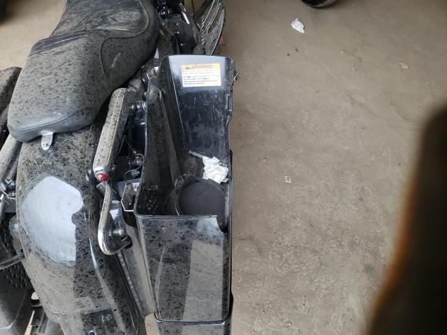 2008 HARLEY-DAVIDSON FLHX 1HD1KB4198Y687889