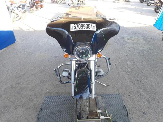 2011 HARLEY-DAVIDSON FLHX 1HD1KB413BB673674