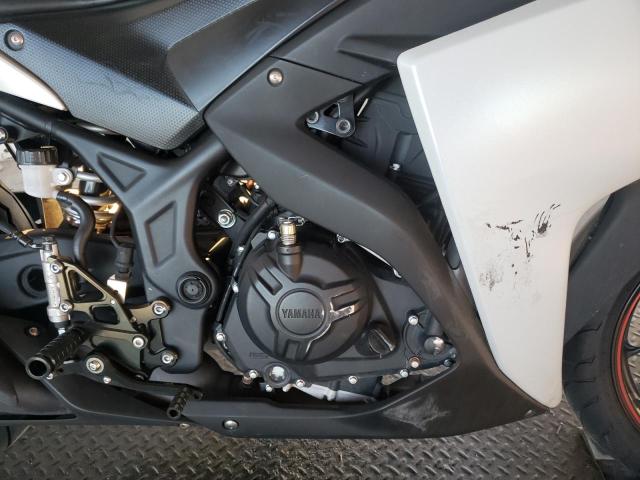 2015 YAMAHA YZFR3 MH3RH06Y8FK008987