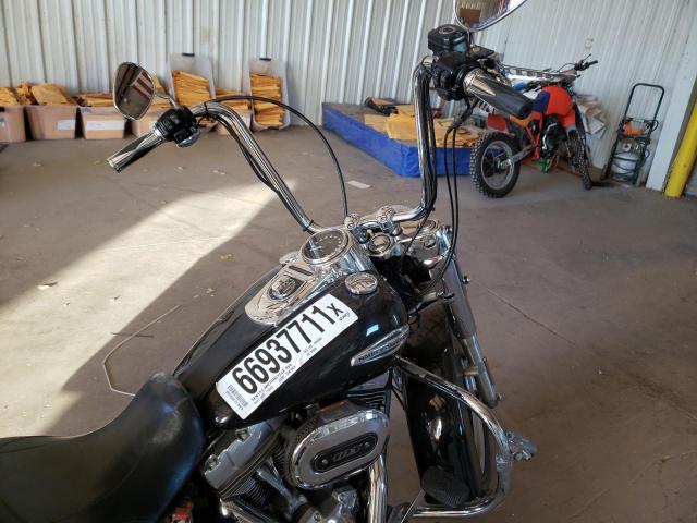 2016 HARLEY-DAVIDSON FLD SWITCH 1HD1GZM10GC329649