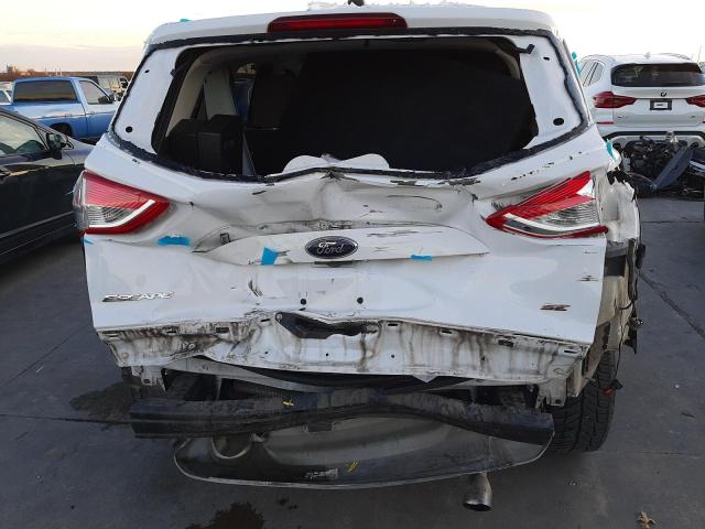 1FMCU0G72FUA51615 Ford ESCAPE SE