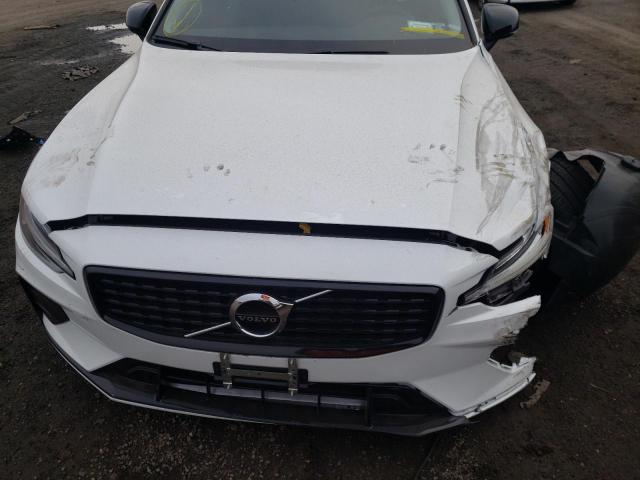 2022 VOLVO S60 B5 MOM 7JRL12FZ4NG160166