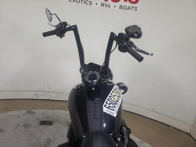 2021 HARLEY-DAVIDSON FLHCS 1HD1YBK17MB055651