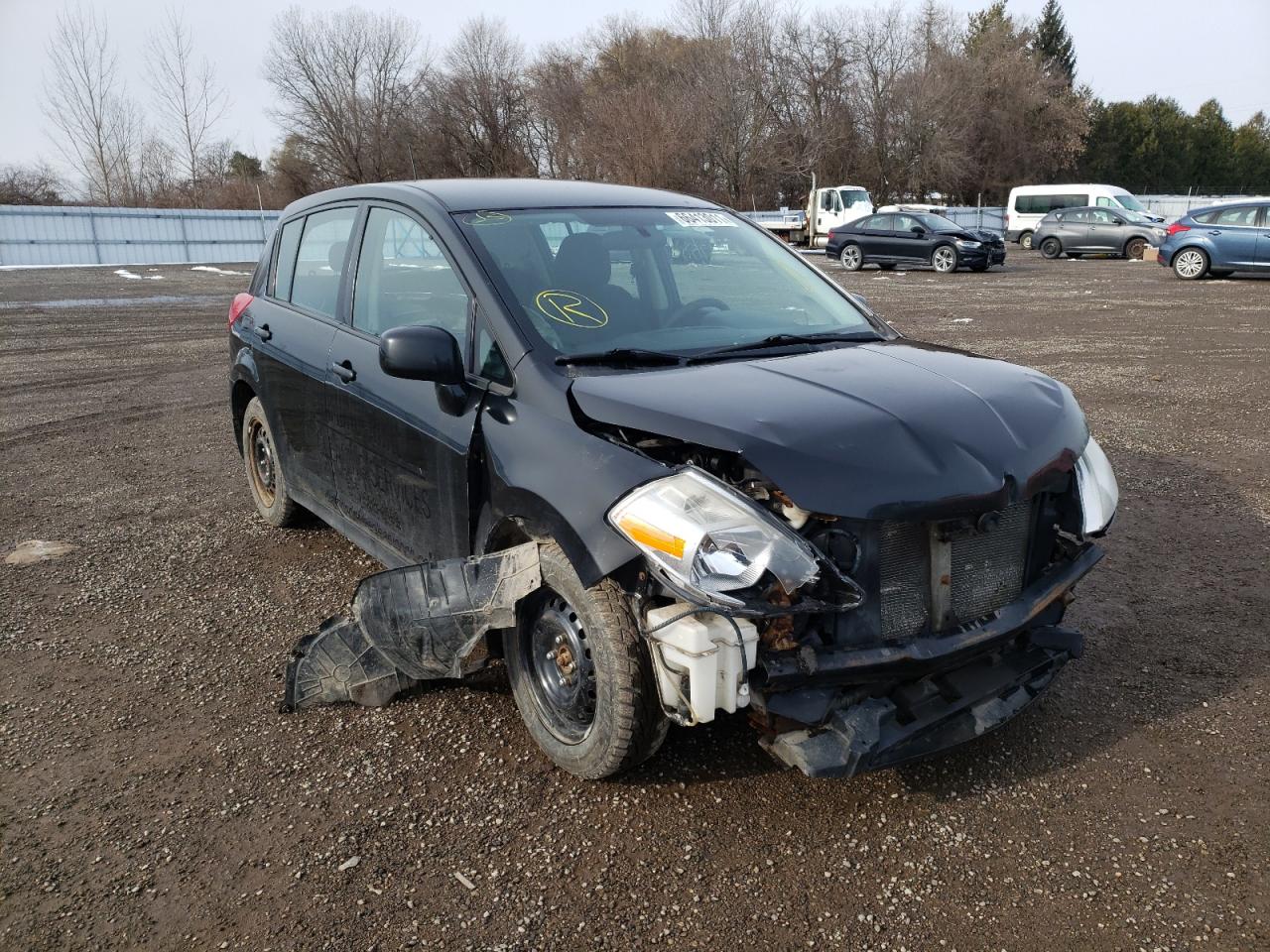 2009 Nissan Versa S продається в London, ON - Front End