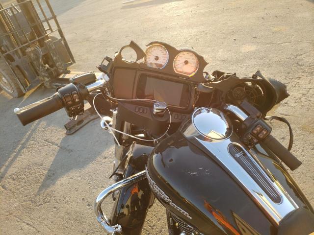 2019 HARLEY-DAVIDSON FLHX 1HD1KBC35KB632059