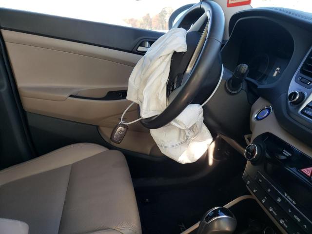 2018 HYUNDAI TUCSON KM8J33A28JU722710