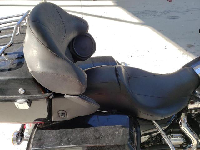 2011 HARLEY-DAVIDSON FLHTK 1HD1KEM19BB674278