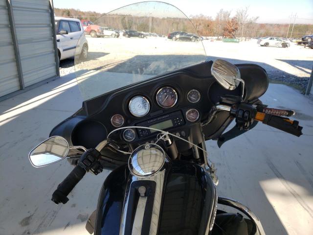 2011 HARLEY-DAVIDSON FLHTK 1HD1KEM19BB674278