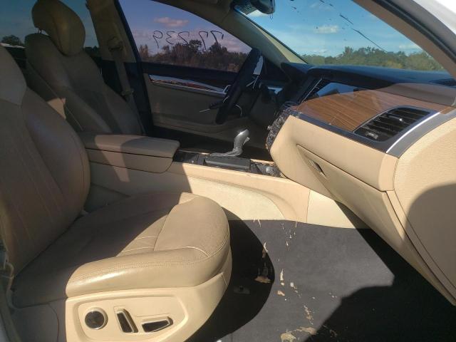 2016 HYUNDAI GENESIS KMHGN4JE0GU137889