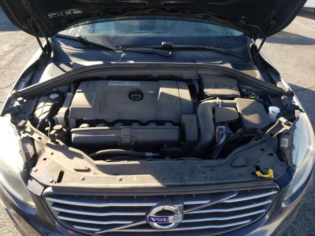 2015 VOLVO XC60 3.2 P YV4952RD4F2576629