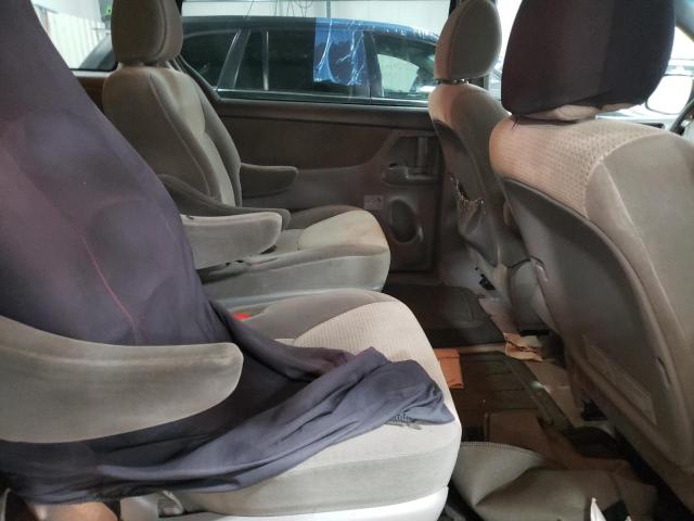 2010 TOYOTA SIENNA CE 5TDKK4CCXAS293937