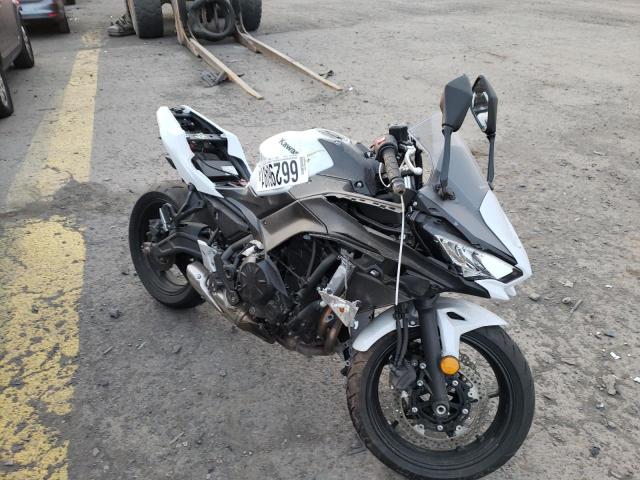 Salvage cars for sale from Copart Pennsburg, PA: 2020 Kawasaki EX650 N