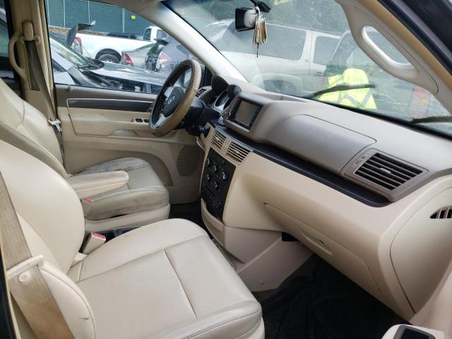 2010 VOLKSWAGEN ROUTAN SE 2V4RW3D15AR280179