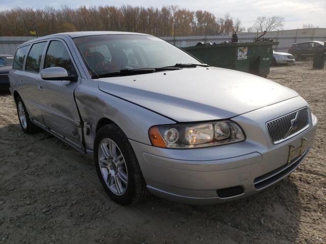 Salvage cars for sale from Copart Hampton, VA: 2006 Volvo V70