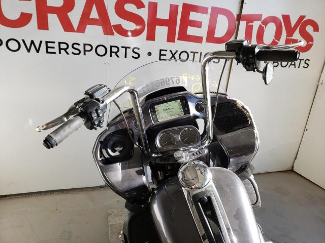 2018 HARLEY-DAVIDSON FLTRU 1HD1KGD1XJB637640