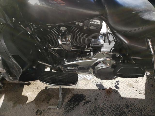 2018 HARLEY-DAVIDSON FLTRU 1HD1KGD1XJB637640