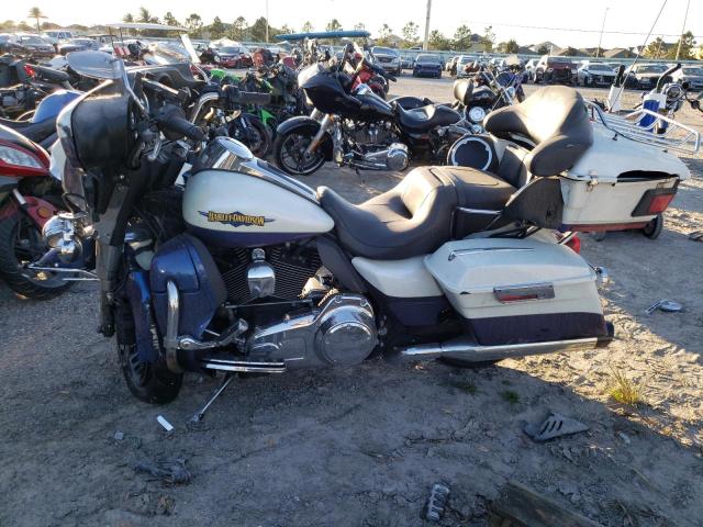 2010 HARLEY-DAVIDSON FLHTK 1HD1KEM11AB668540