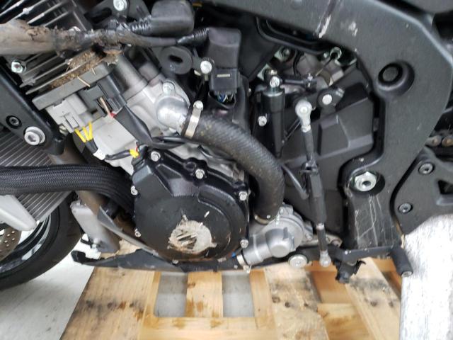 2021 SUZUKI GSX-R1000 JS1DM11F8M7100031