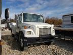 2002 FREIGHTLINER  MEDIUM CON