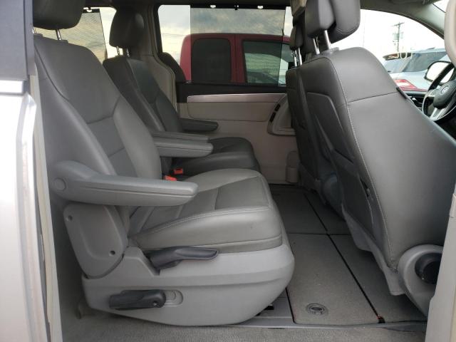 2011 VOLKSWAGEN ROUTAN SEL 2V4RW5DG0BR728278