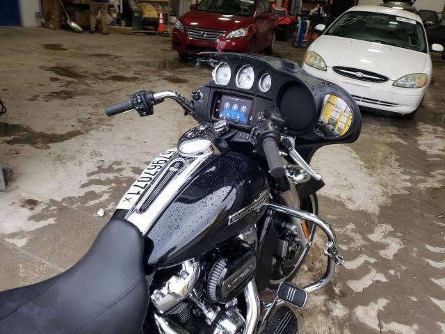 2021 HARLEY-DAVIDSON FLHX 1HD1KBC1XMB614920