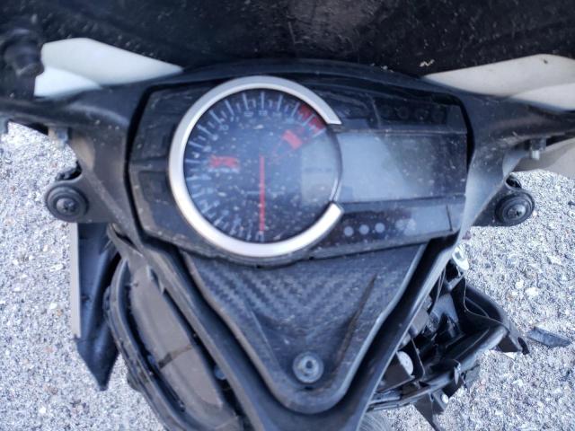 2011 SUZUKI GSX-R600 JS1GN7FA7B2100333