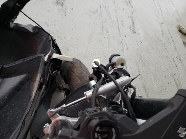 2021 SUZUKI GSX-R1000 JS1DM11F8M7100031