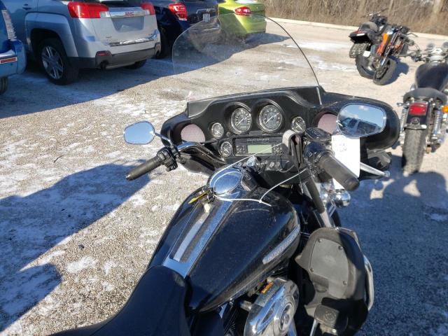 2011 HARLEY-DAVIDSON FLHTK 1HD1KEM19BB649462