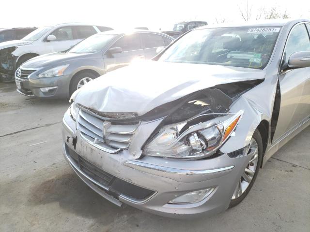 2012 HYUNDAI GENESIS 4. KMHGC4DF8CU165847