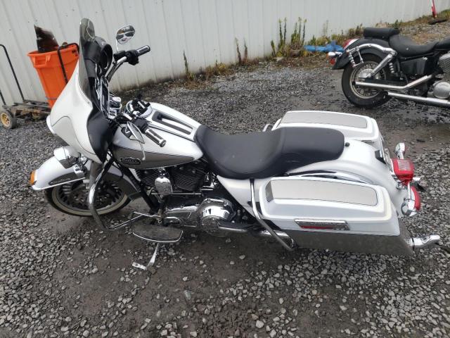 2009 HARLEY-DAVIDSON FLHTCU 1HD1FC4139Y676429