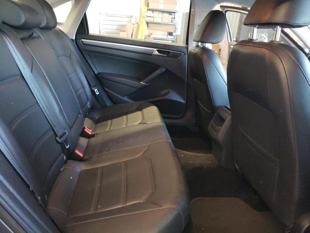 2017 VOLKSWAGEN PASSAT 1VWDT7A39HC057332