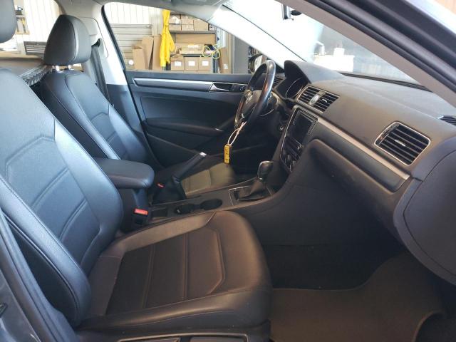 2017 VOLKSWAGEN PASSAT 1VWDT7A39HC057332