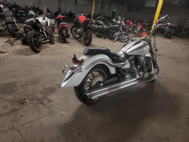 YAMAHA XV1900 CT 2009 SILVER Photo 4