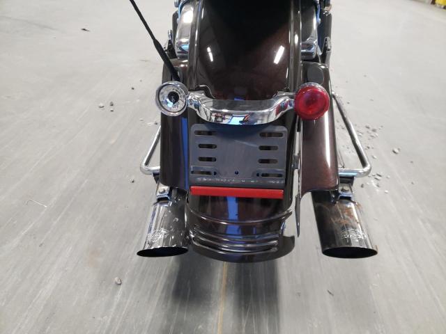 2010 HARLEY-DAVIDSON FLHX 1HD1KB415AB630100