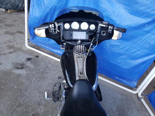 2019 HARLEY-DAVIDSON FLHX 1HD1KBC18KB647945