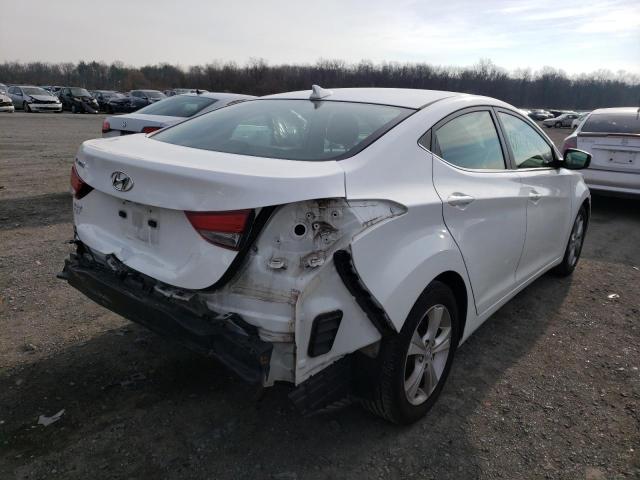 Sedans HYUNDAI ELANTRA 2016 Biały