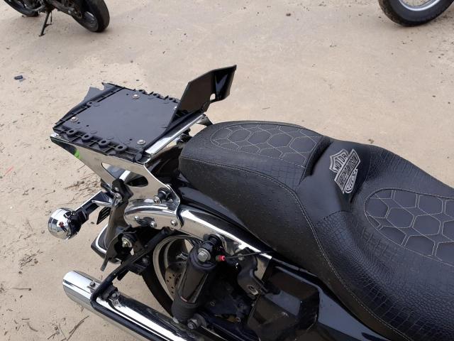 2011 HARLEY-DAVIDSON FLHR 1HD1FB412BB674447