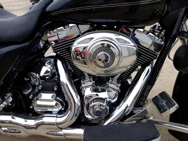 2011 HARLEY-DAVIDSON FLHR 1HD1FB412BB674447