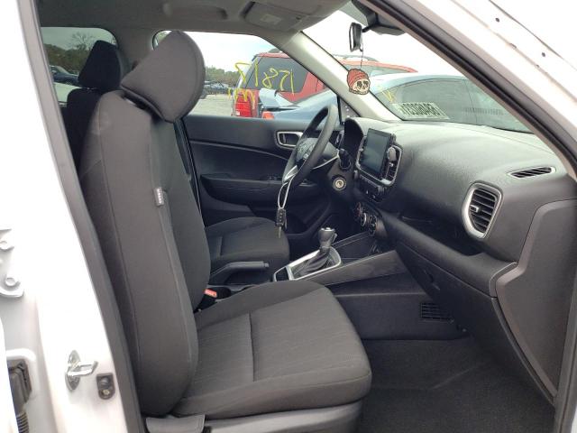 2021 HYUNDAI VENUE SE KMHRB8A32MU064205