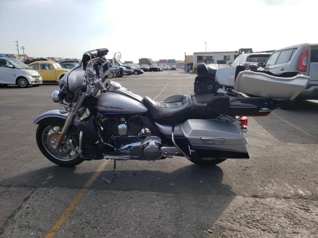 2009 HARLEY-DAVIDSON FLHTCUSE4 1HD1PR8359Y957224