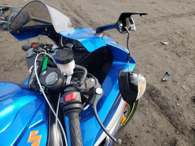 2021 SUZUKI GSX-R600 JS1GN7FA4M7100084