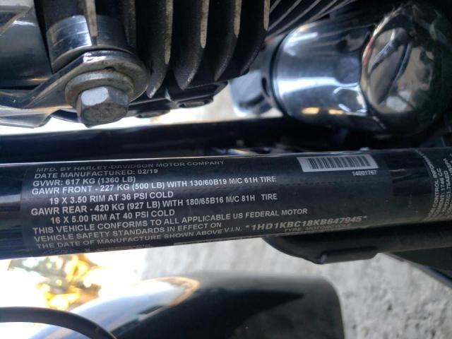 2019 HARLEY-DAVIDSON FLHX 1HD1KBC18KB647945