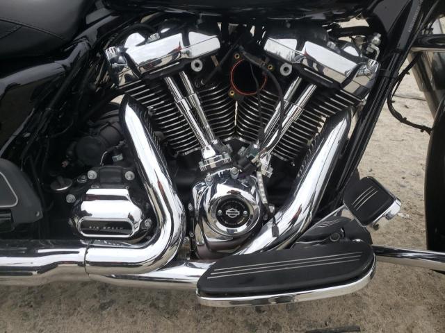 2019 HARLEY-DAVIDSON FLHX 1HD1KBC10KB657367