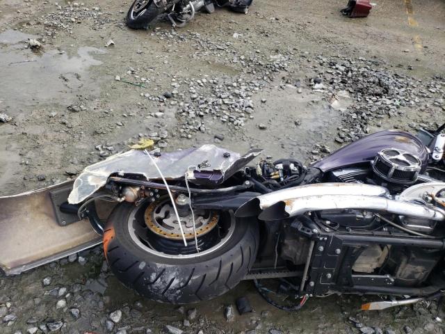 2011 HARLEY-DAVIDSON FLHX 1HD1KBM15BB637095