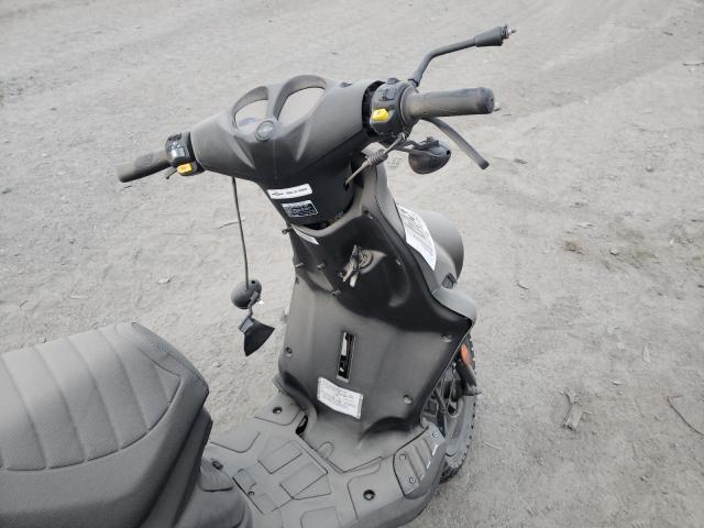 RFVPMP203N1020551 Genuine Scooter Co. Roughhouse 2022. Фото: 4