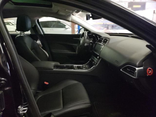 2019 JAGUAR XE SAJAR4FX2KCP52579