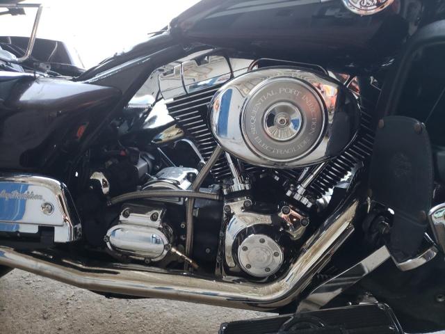 2005 HARLEY-DAVIDSON FLHTCUI SH 1HD1FLW1X5Y608135