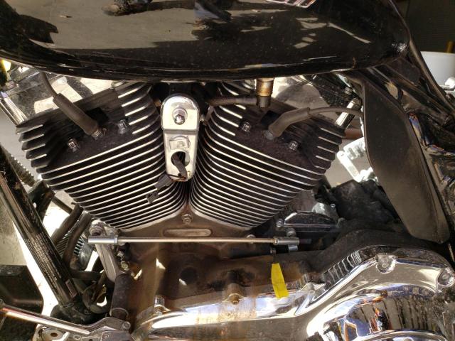 2011 HARLEY-DAVIDSON FLTRU 1HD1KGM16BB677165