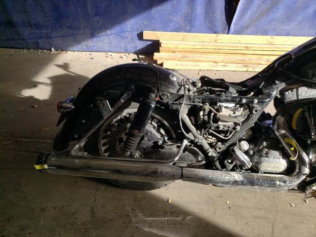 2011 HARLEY-DAVIDSON FLTRU 1HD1KGM16BB677165